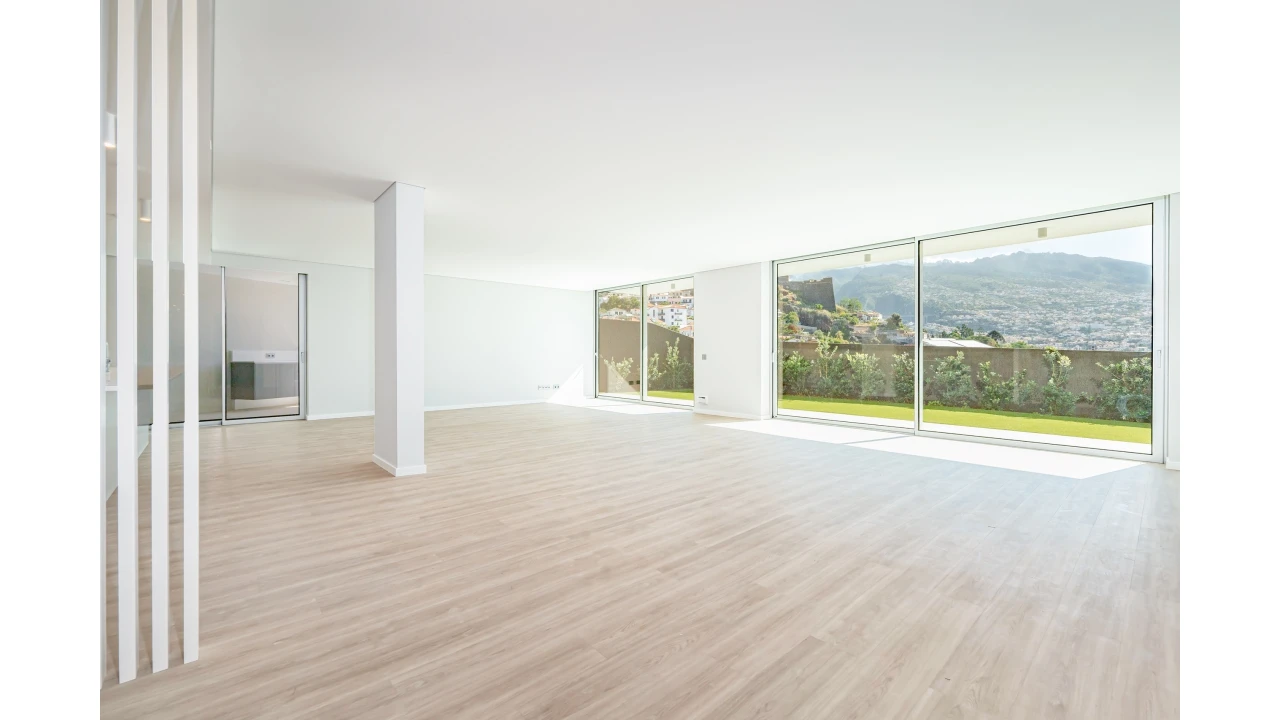 Apartamento T3 para Venda em Funchal (São Pedro) Foto 1