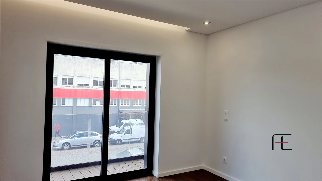 Apartamento T3 para Venda em Ramalde Foto 12