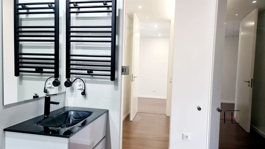 Apartamento T3 para Venda em Ramalde Foto 13