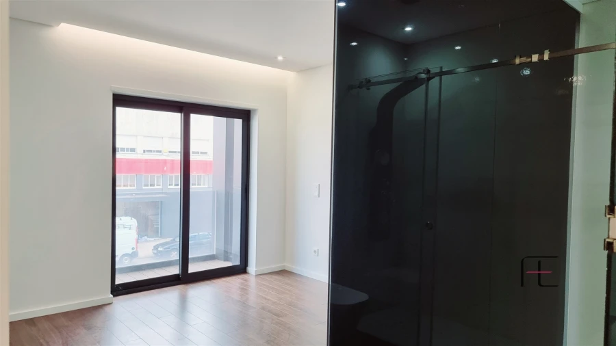 Apartamento T3 para Venda em Ramalde Foto 16