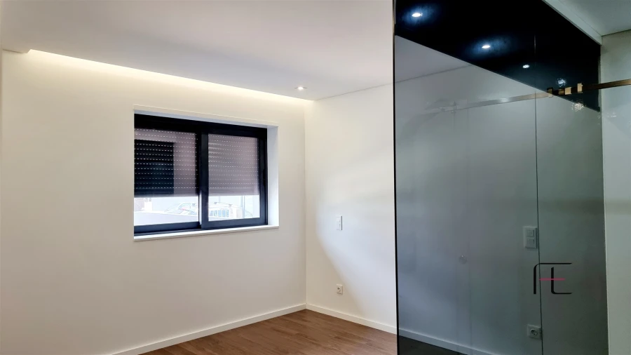 Apartamento T3 para Venda em Ramalde Foto 19