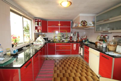 Moradia T4 para Venda em Oliveirinha