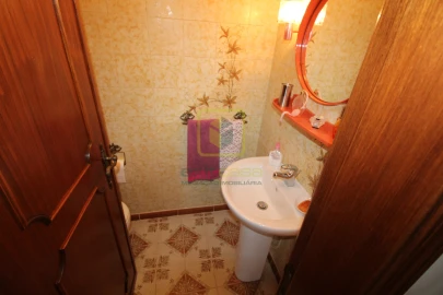 Moradia T4 para Venda em Oliveirinha