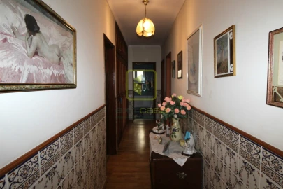 Moradia T4 para Venda em Oliveirinha