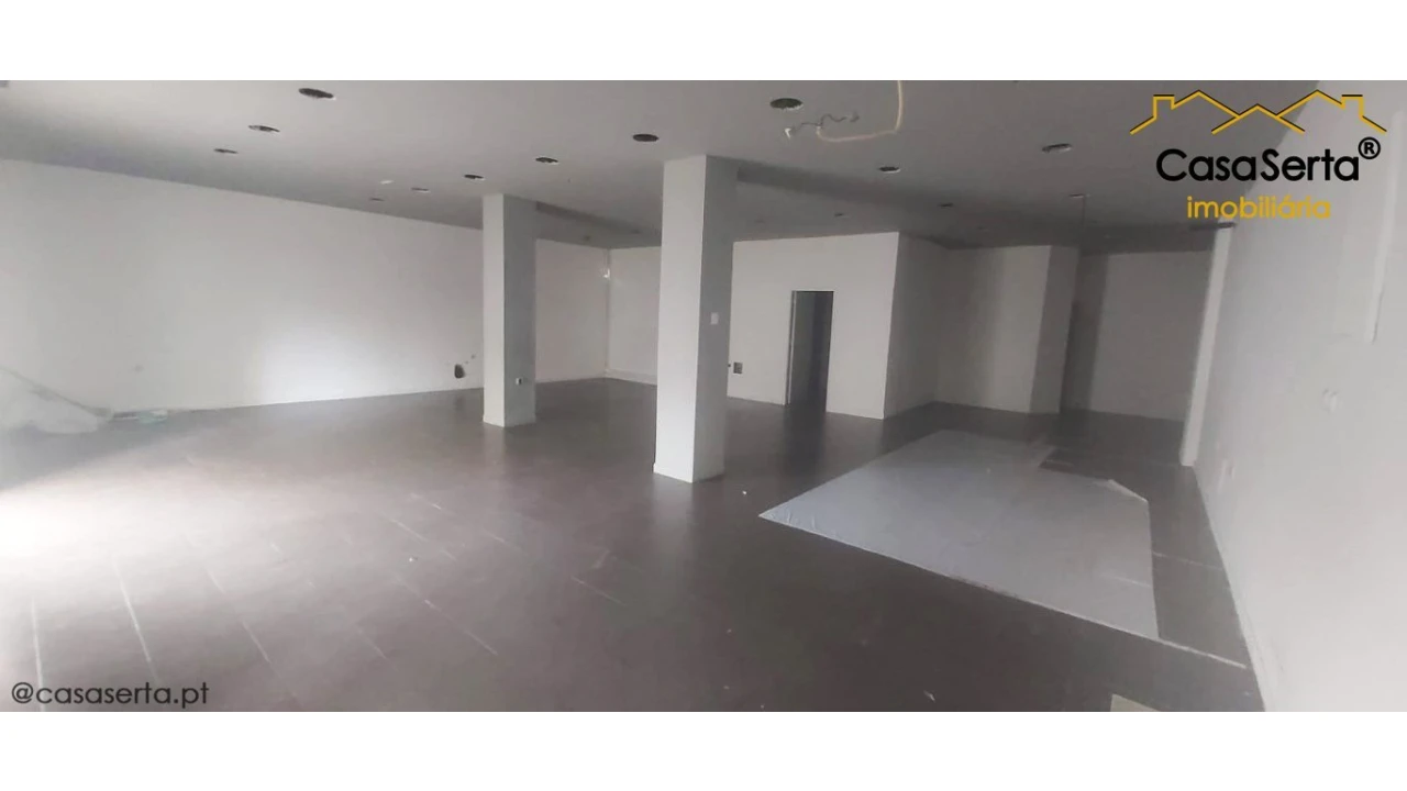 Loja para Arrendamento em Sertã Foto 2
