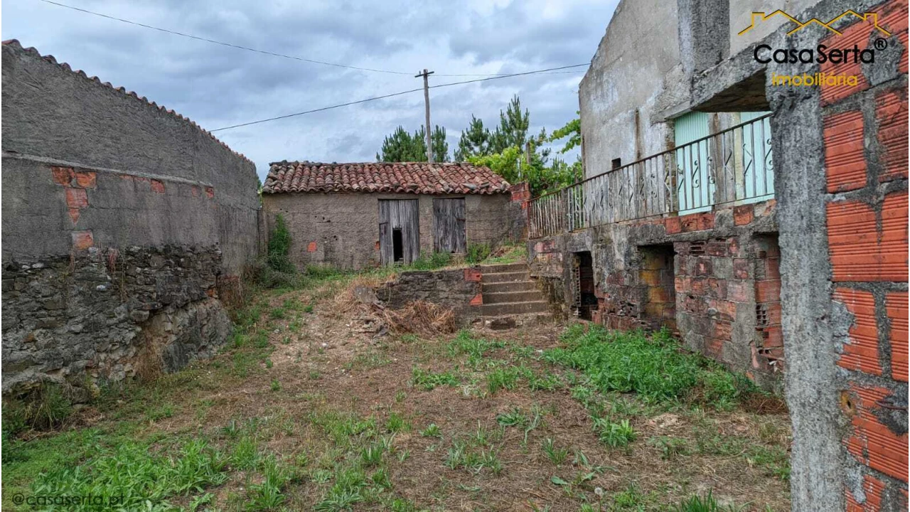 Moradia T0 para Venda em Cumeada e Marmeleiro Foto 1