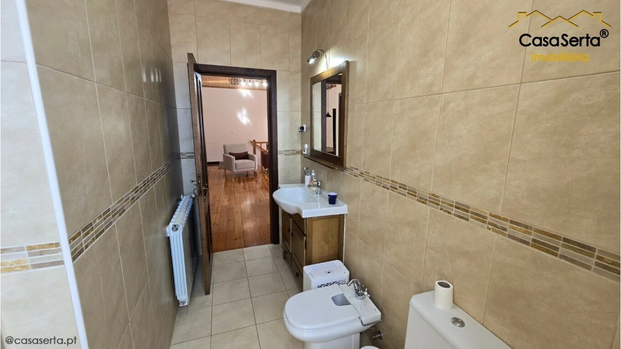 Moradia T3 para Venda em Cavernães Foto 19