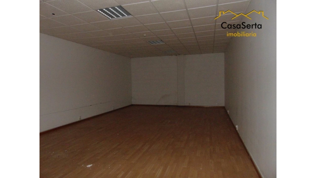 Loja para Venda em Sertã Foto 2