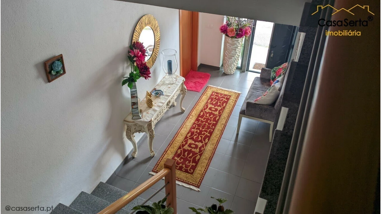 Moradia T4 para Venda em Troviscal Foto 8