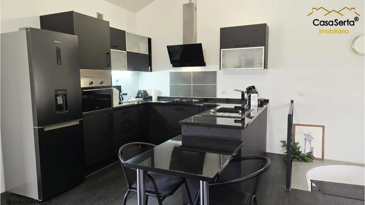 Moradia T1 para Venda em Vila Facaia Foto 6