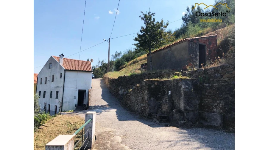 Moradia T6 para Venda em Cadafaz e Colmeal Foto 7