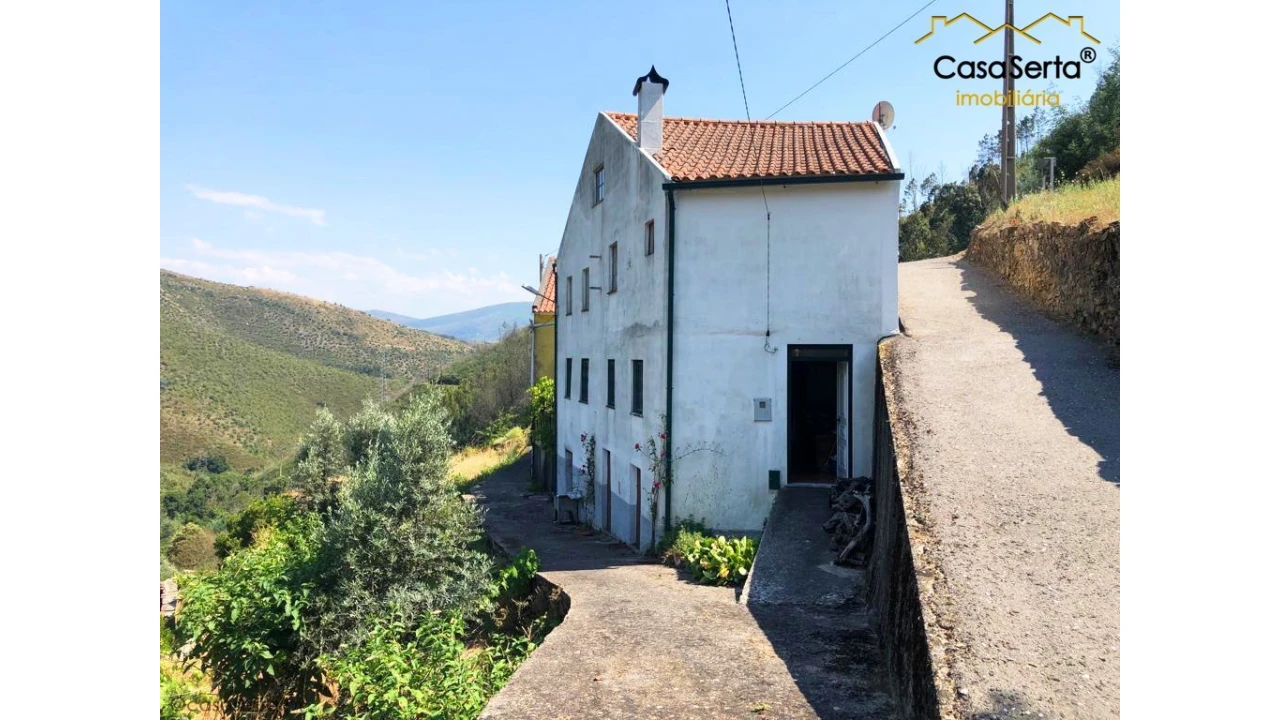 Moradia T6 para Venda em Cadafaz e Colmeal Foto 9