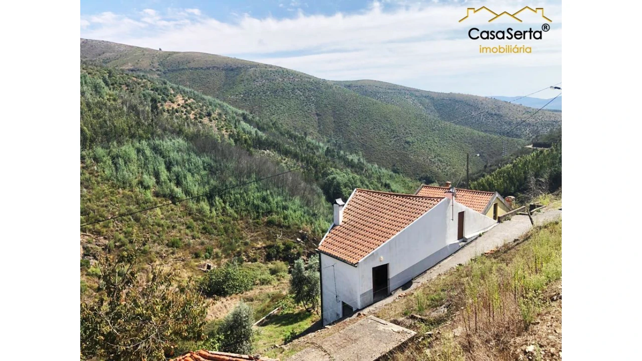 Moradia T6 para Venda em Cadafaz e Colmeal Foto 3