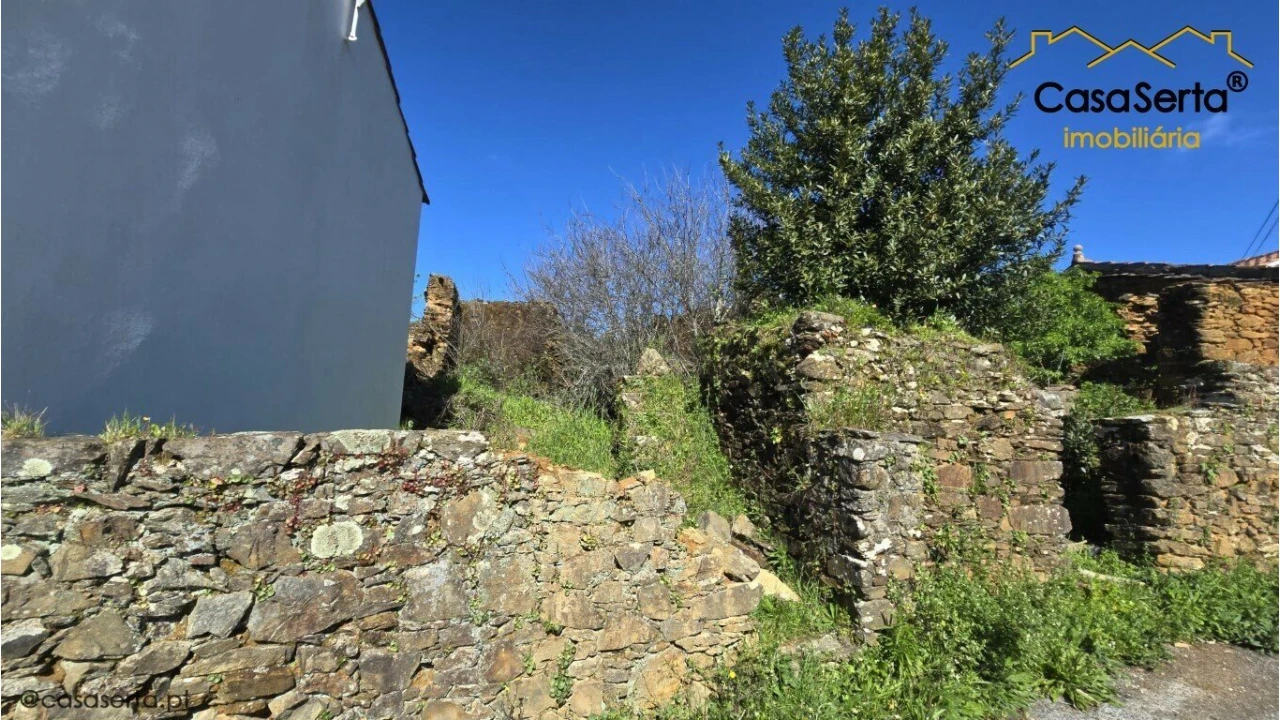 Quinta T1 para Venda em Pedrogão Grande Foto 2