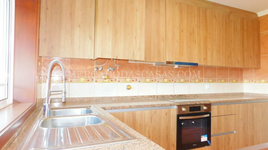 Moradia T3 para Venda em Branca Foto 13