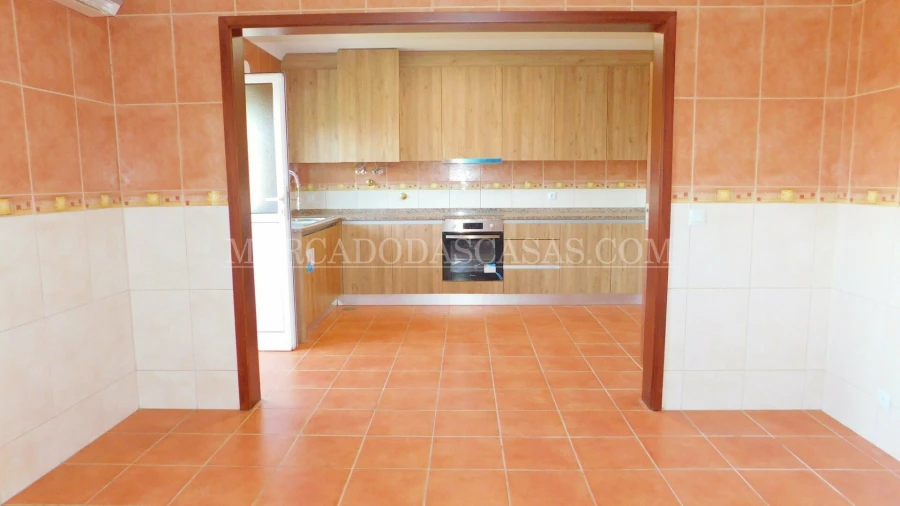 Moradia T3 para Venda em Branca Foto 17