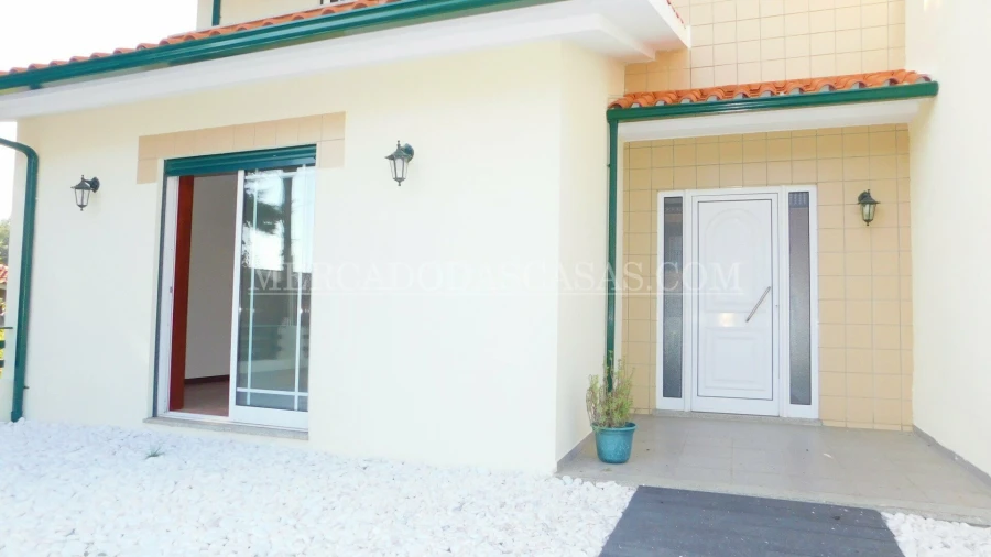 Moradia T3 para Venda em Branca Foto 7