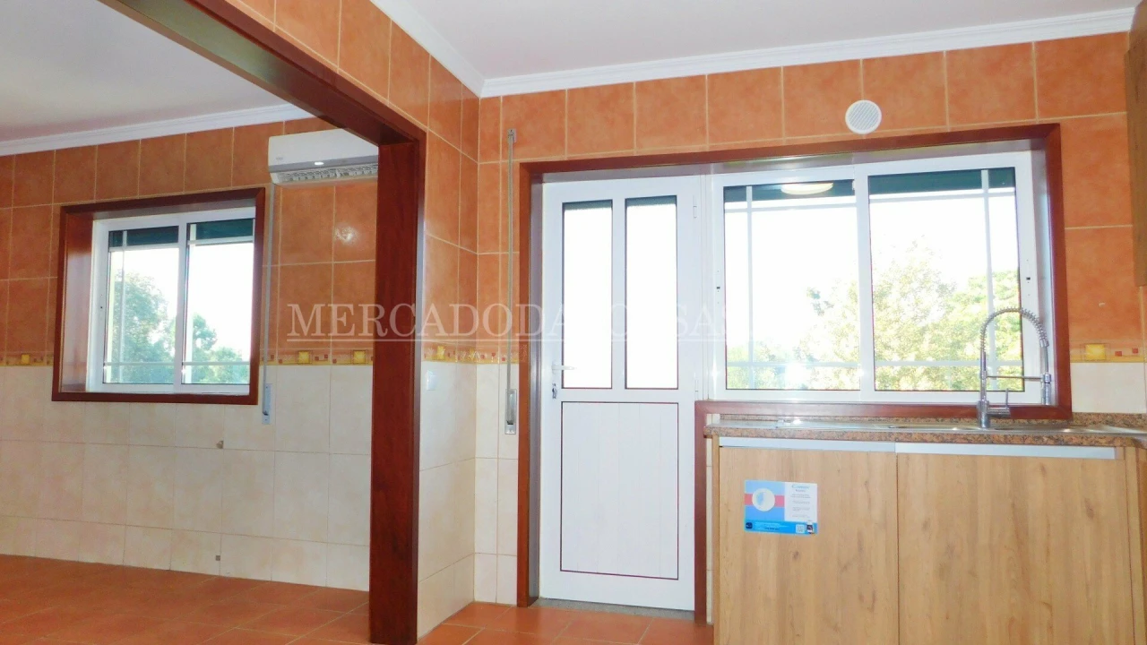 Moradia T3 para Venda em Branca Foto 18