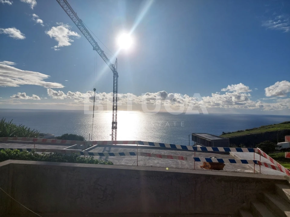 Moradia T3 para Venda em Calheta Foto 33