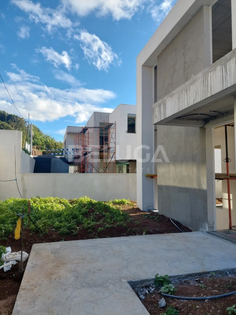 Moradia T3 para Venda em Calheta Foto 40