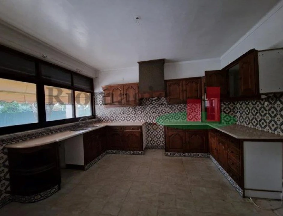 Moradia T4 para Venda em Minde Foto 3