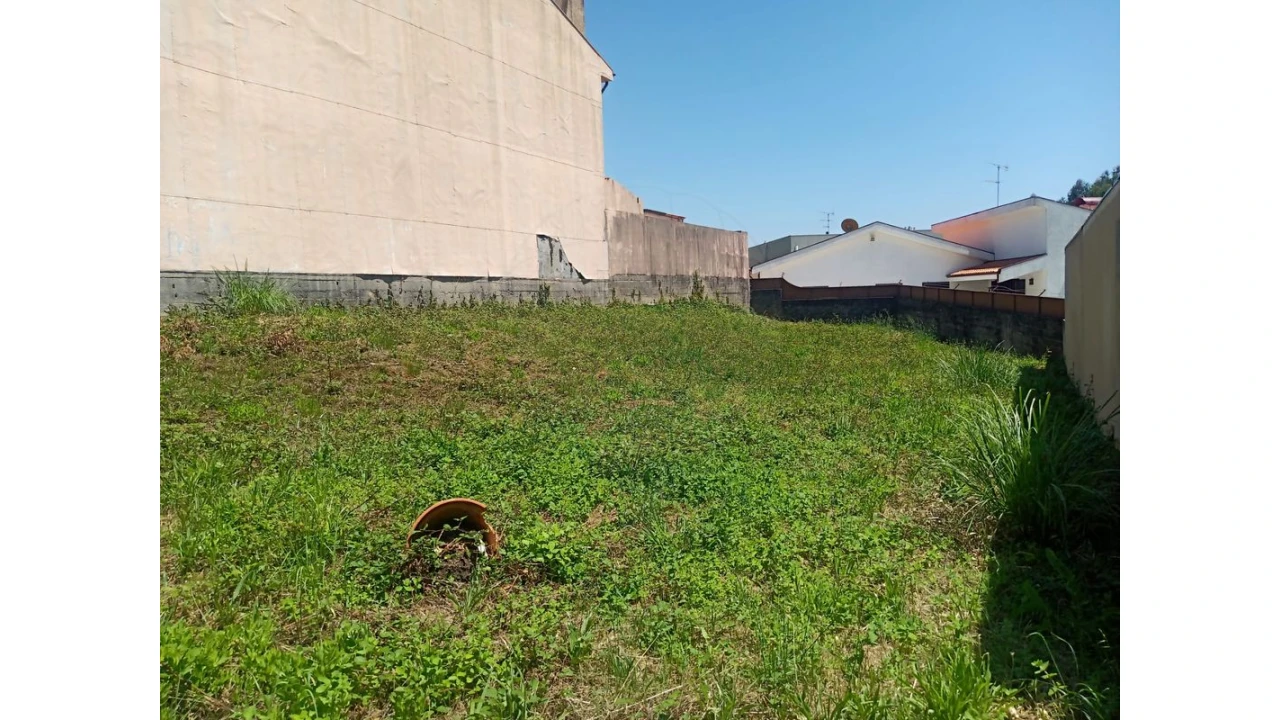 Terreno para Venda em Pedroso e Seixezelo Foto 2