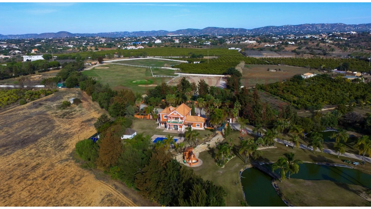 Quinta T4 para Venda em Olhão Foto 41