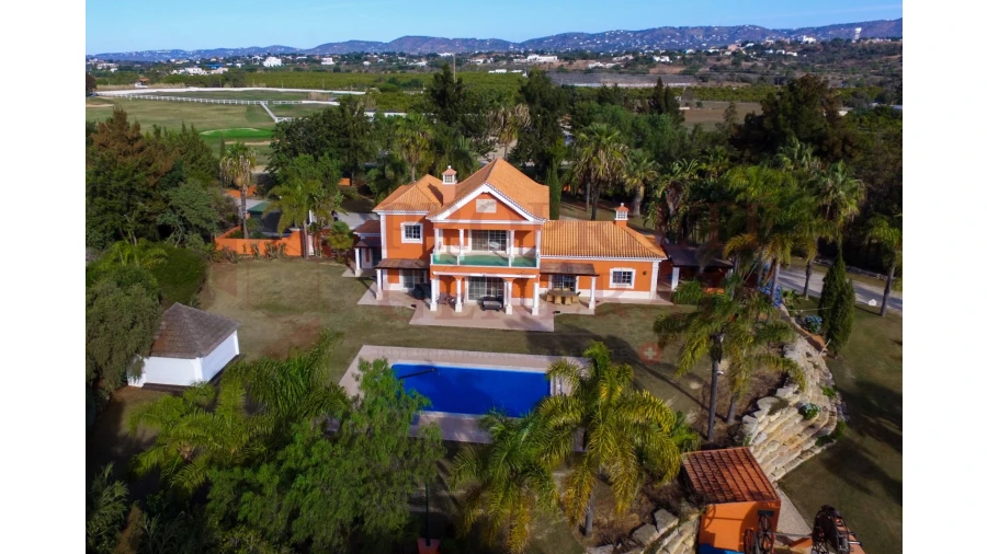 Quinta T4 para Venda em Olhão Foto 3