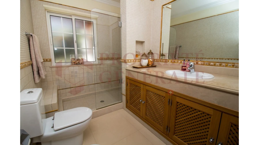 Quinta T4 para Venda em Olhão Foto 20