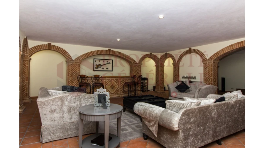 Quinta T4 para Venda em Olhão Foto 27