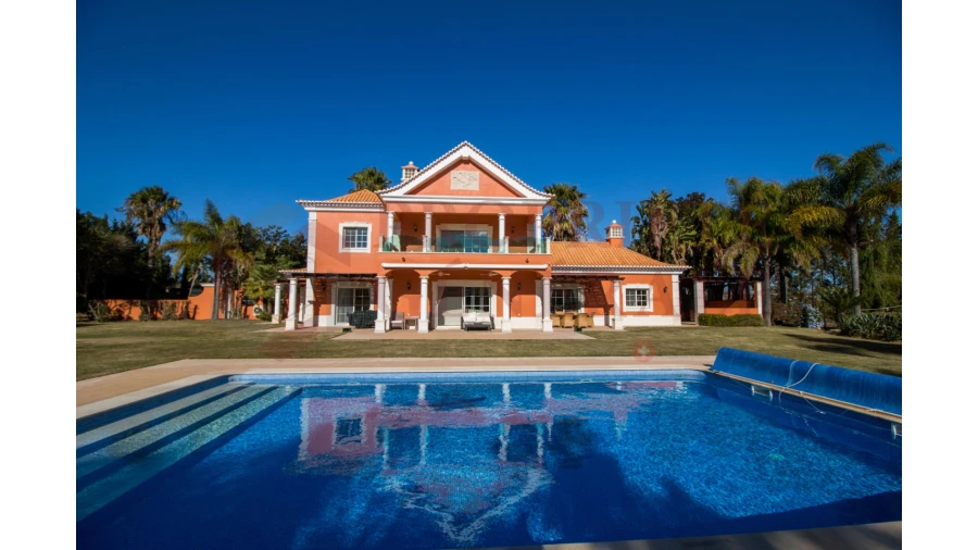 Quinta T4 para Venda em Olhão