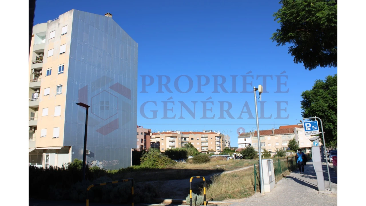 Terreno P/ Prédio para Venda em São João Baptista Foto 1