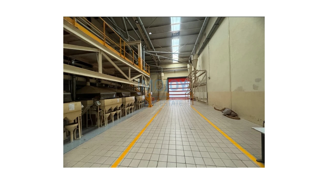 Armazém para Venda em Gavião e Atalaia Foto 8