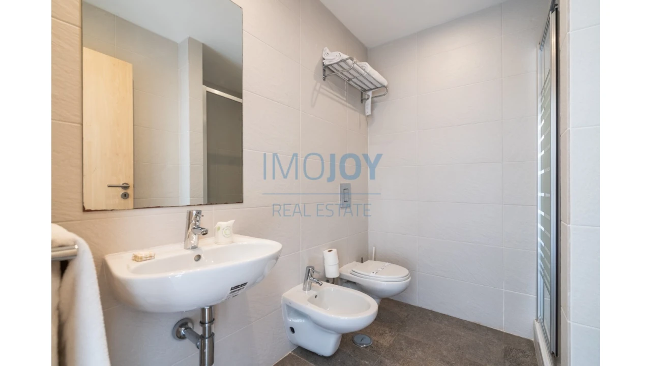Apartamento T2 para Venda em Mexilhoeira Grande Foto 38
