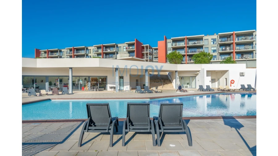 Apartamento T2 para Venda em Mexilhoeira Grande Foto 46
