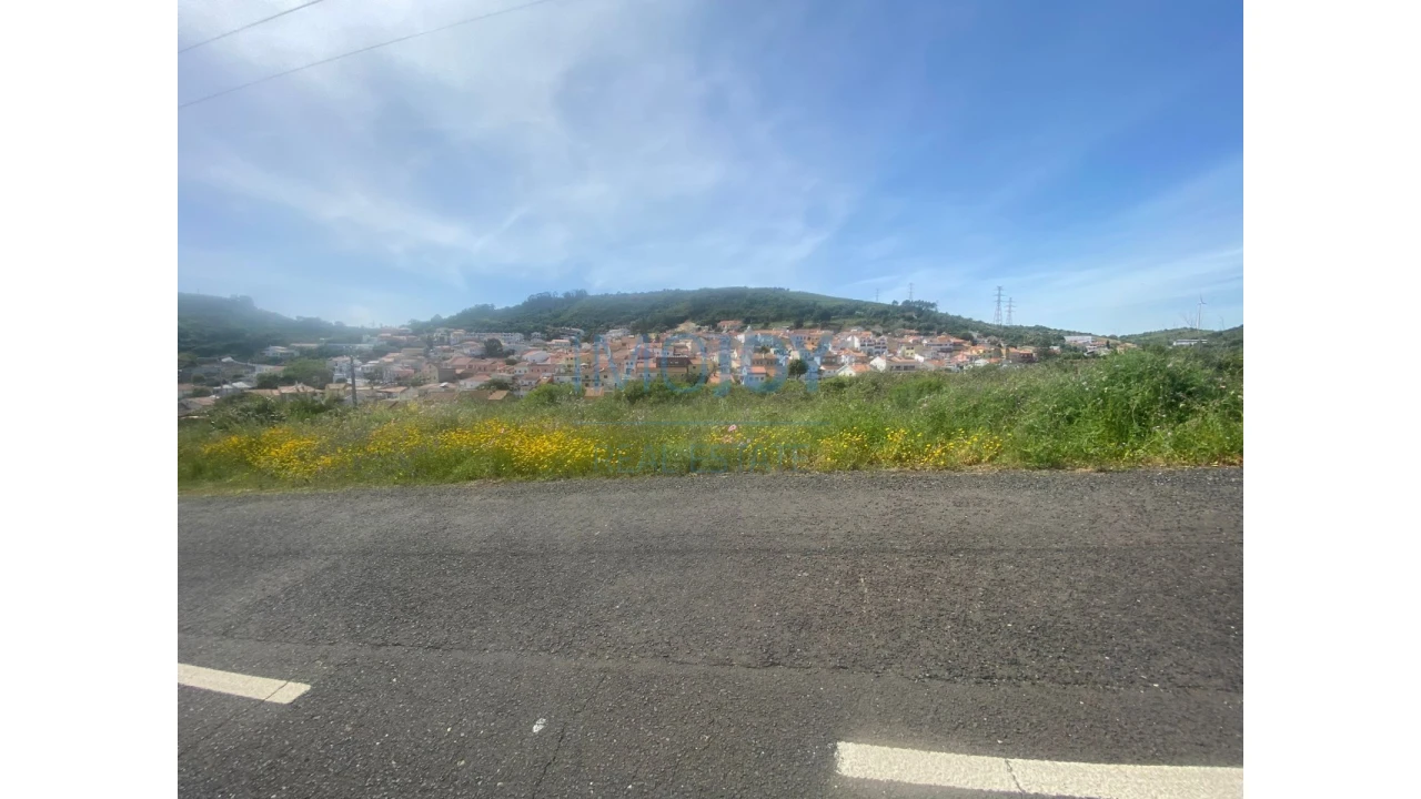 Terreno para Venda em Fanhões Foto 2
