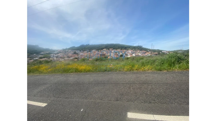 Terreno para Venda em Fanhões Foto 2