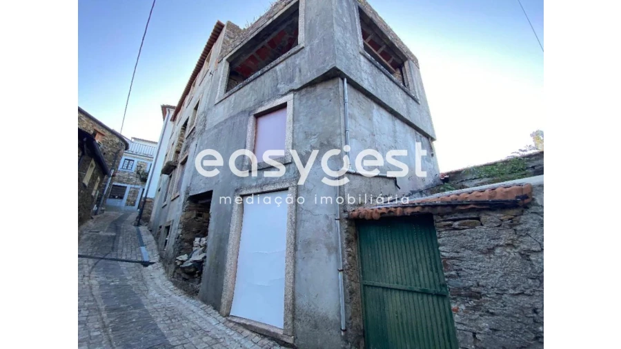 Moradia T5 para Venda em Fajão-Vidual Foto 3