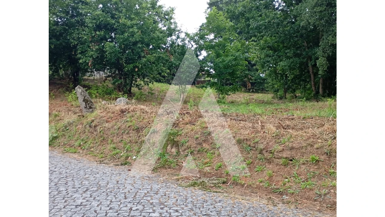 Terreno para Venda em Guilhufe e Urrô Foto 2