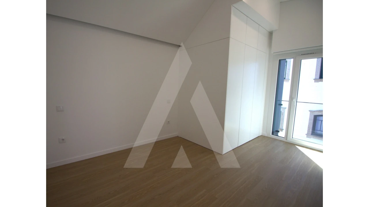 Apartamento T1 para Venda em Glória e Vera Cruz Foto 27