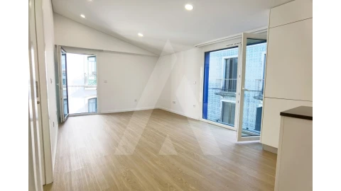 Apartamento T1 para Venda em Glória e Vera Cruz