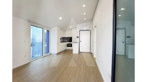 Apartamento T1 para Venda em Glória e Vera Cruz