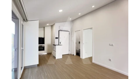 Apartamento T1 para Venda em Glória e Vera Cruz