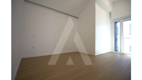 Apartamento T1 para Venda em Glória e Vera Cruz