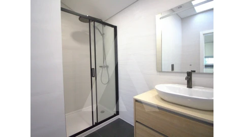 Apartamento T1 para Venda em Glória e Vera Cruz