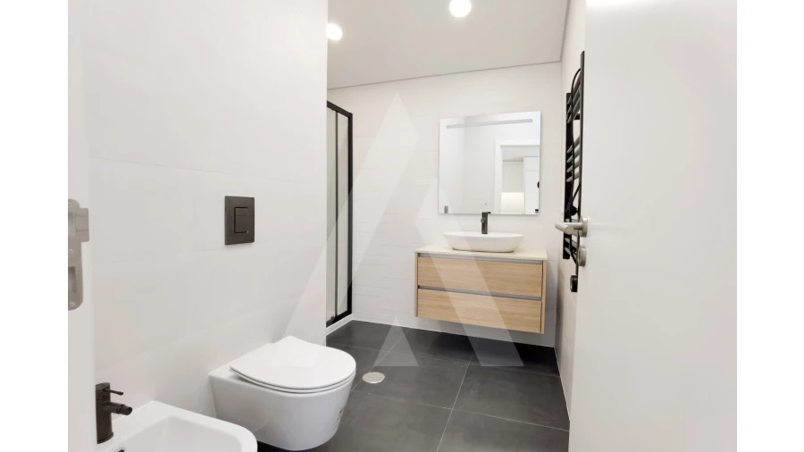Apartamento T1 para Venda em Glória e Vera Cruz Foto 33