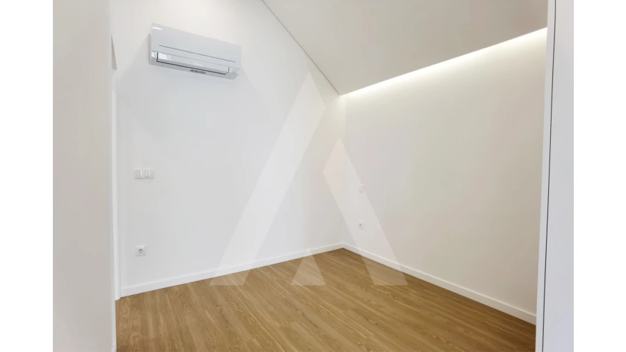 Apartamento T1 para Venda em Glória e Vera Cruz Foto 24