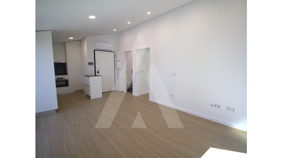 Apartamento T1 para Venda em Glória e Vera Cruz Foto 15