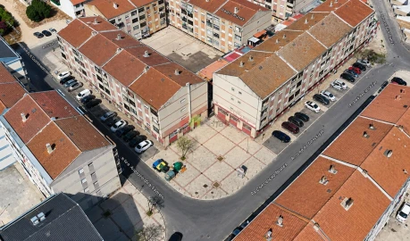 Loja para Venda em Baixa da Banheira e Vale da Amoreira