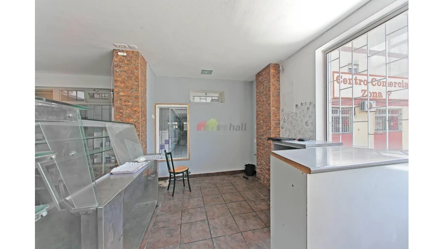 Loja para Venda em Baixa da Banheira e Vale da Amoreira Foto 7